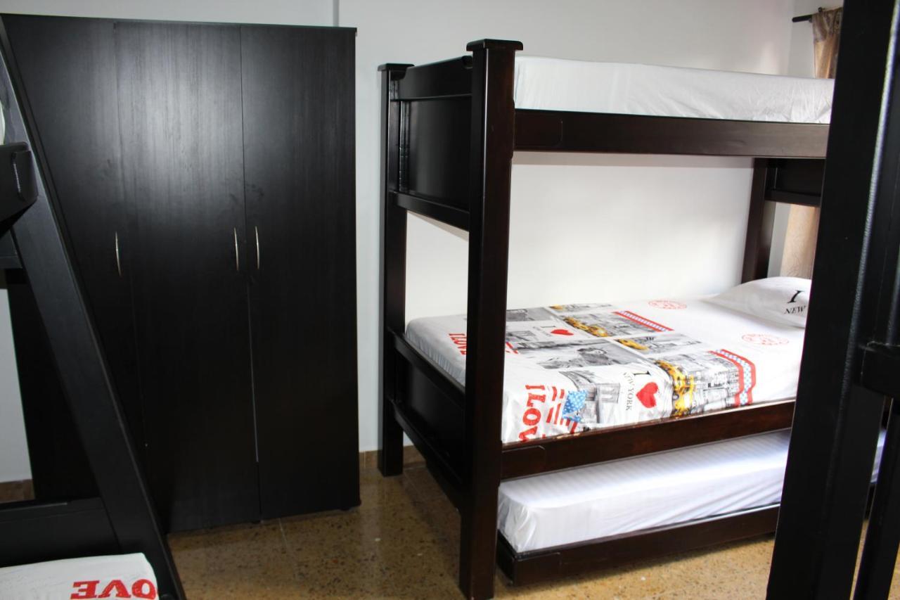 Apartamentos Excelente Ubicacion Medellín Buitenkant foto