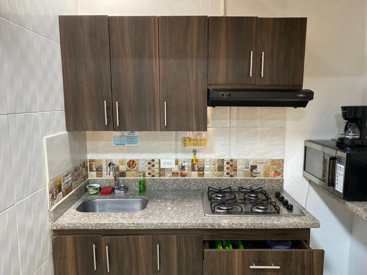 Apartamentos Excelente Ubicacion Medellín Buitenkant foto