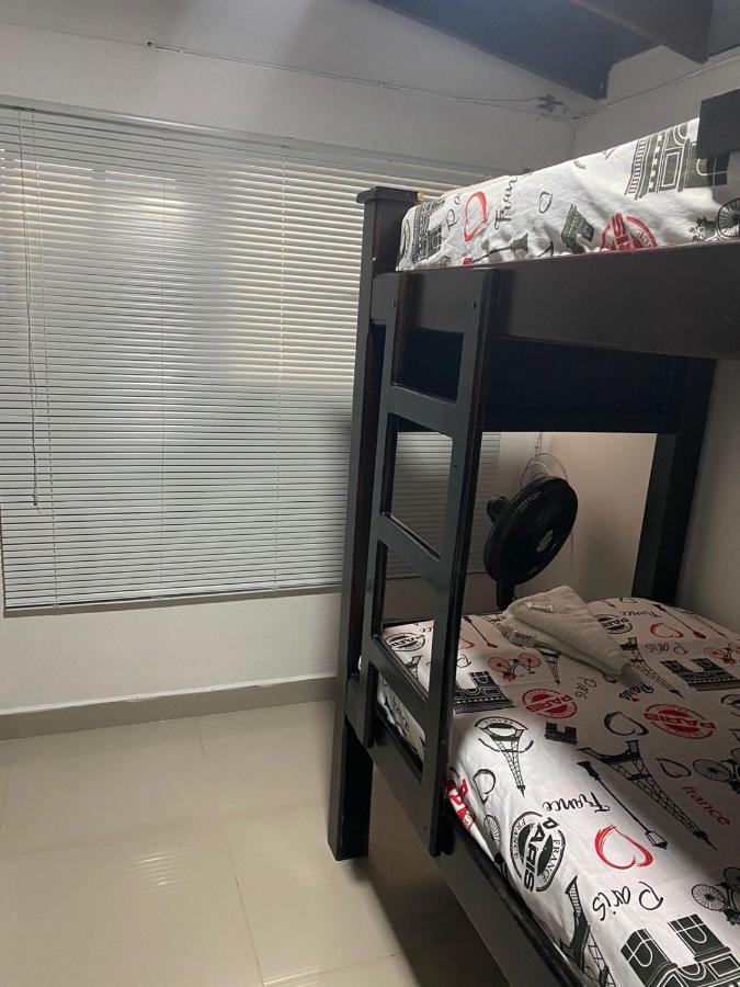 Apartamentos Excelente Ubicacion Medellín Buitenkant foto