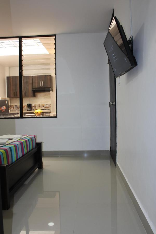 Apartamentos Excelente Ubicacion Medellín Buitenkant foto
