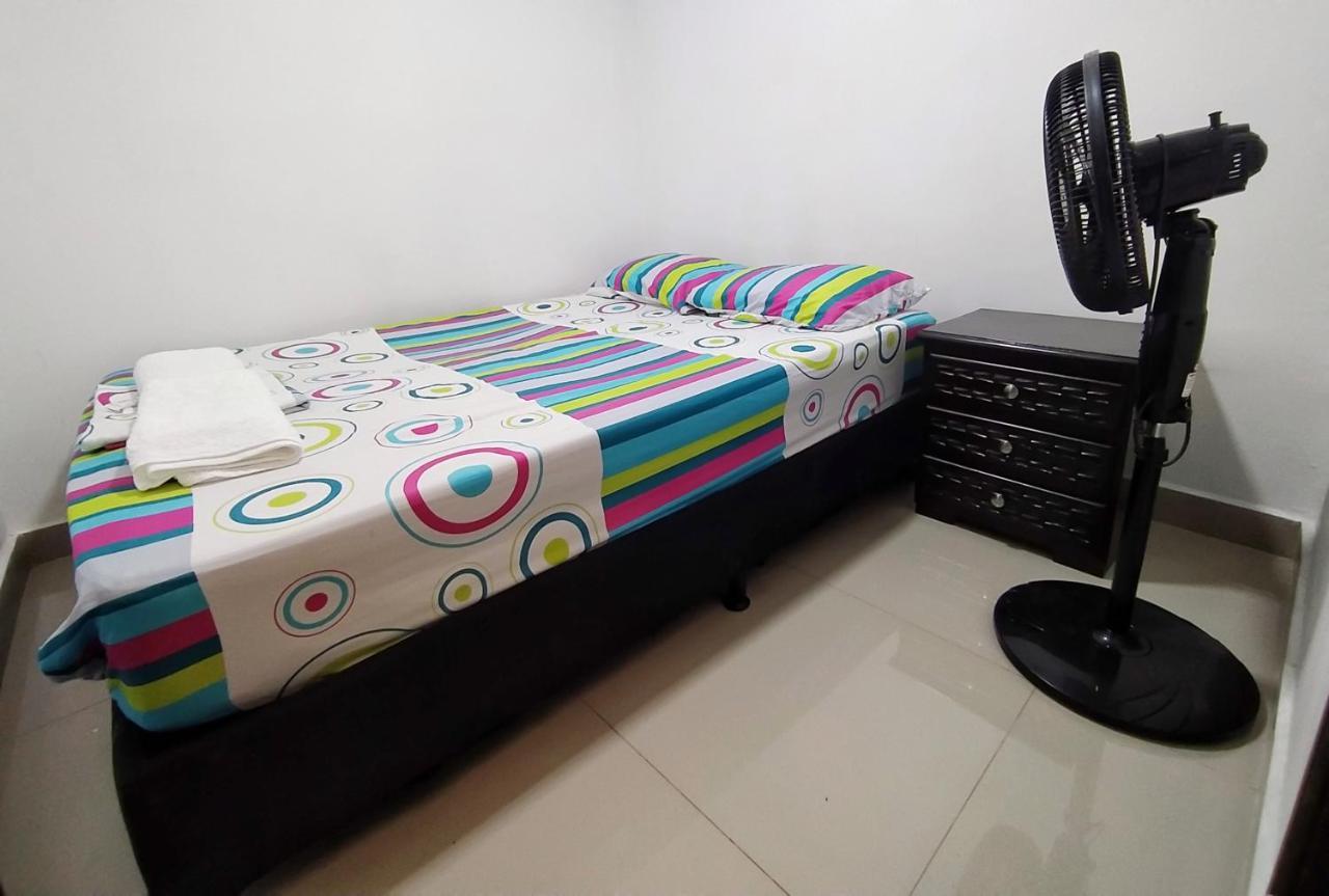 Apartamentos Excelente Ubicacion Medellín Buitenkant foto