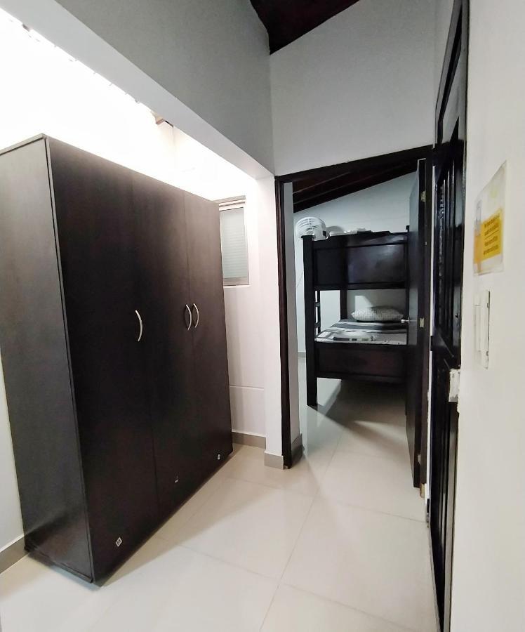 Apartamentos Excelente Ubicacion Medellín Buitenkant foto