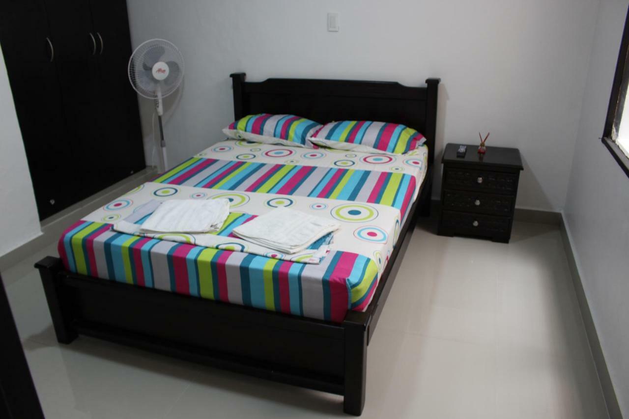 Apartamentos Excelente Ubicacion Medellín Buitenkant foto